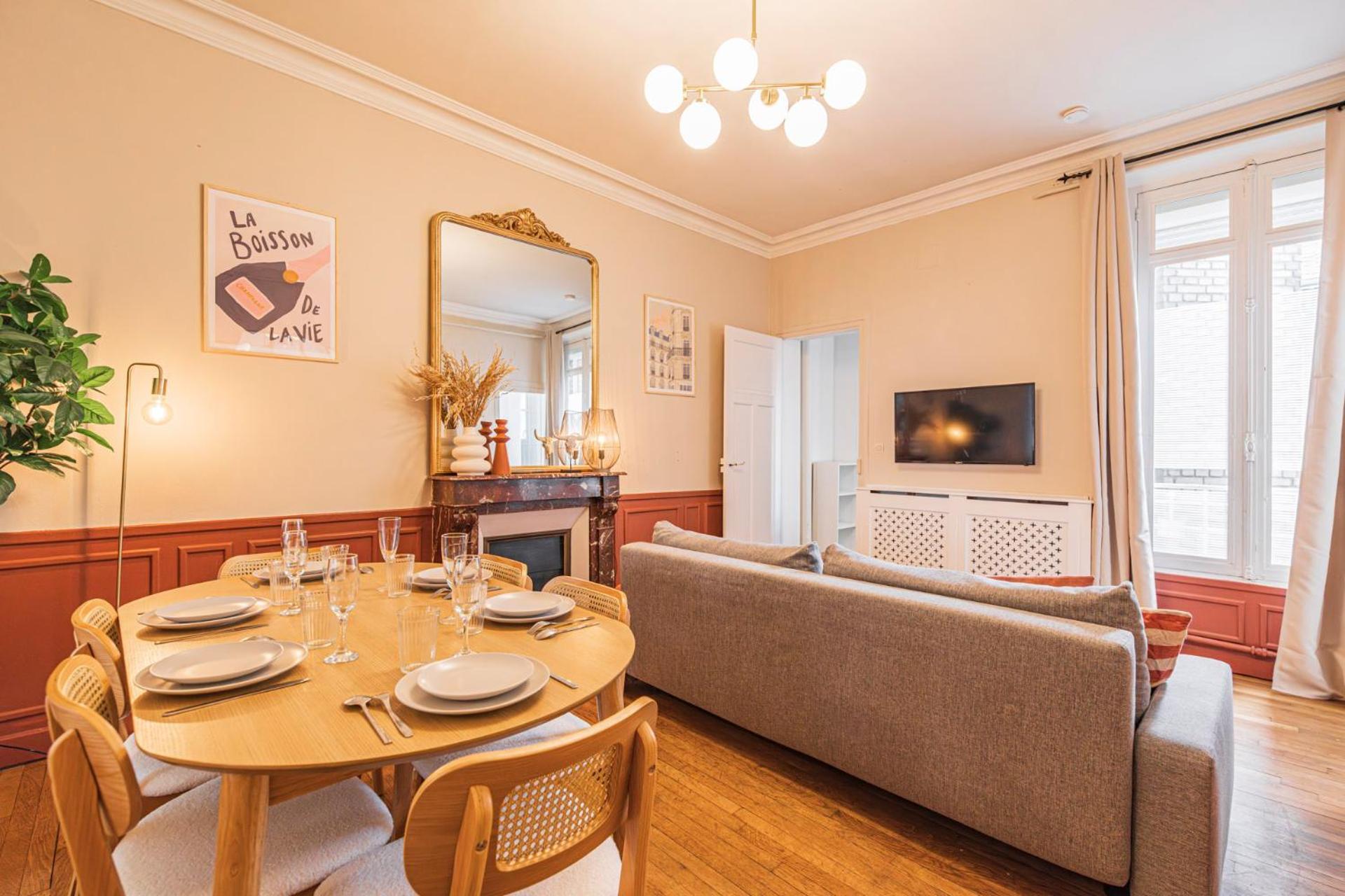 L'Haussmannien - Spacieux 4 Chambres - Centre - Gare Реймс Екстериор снимка