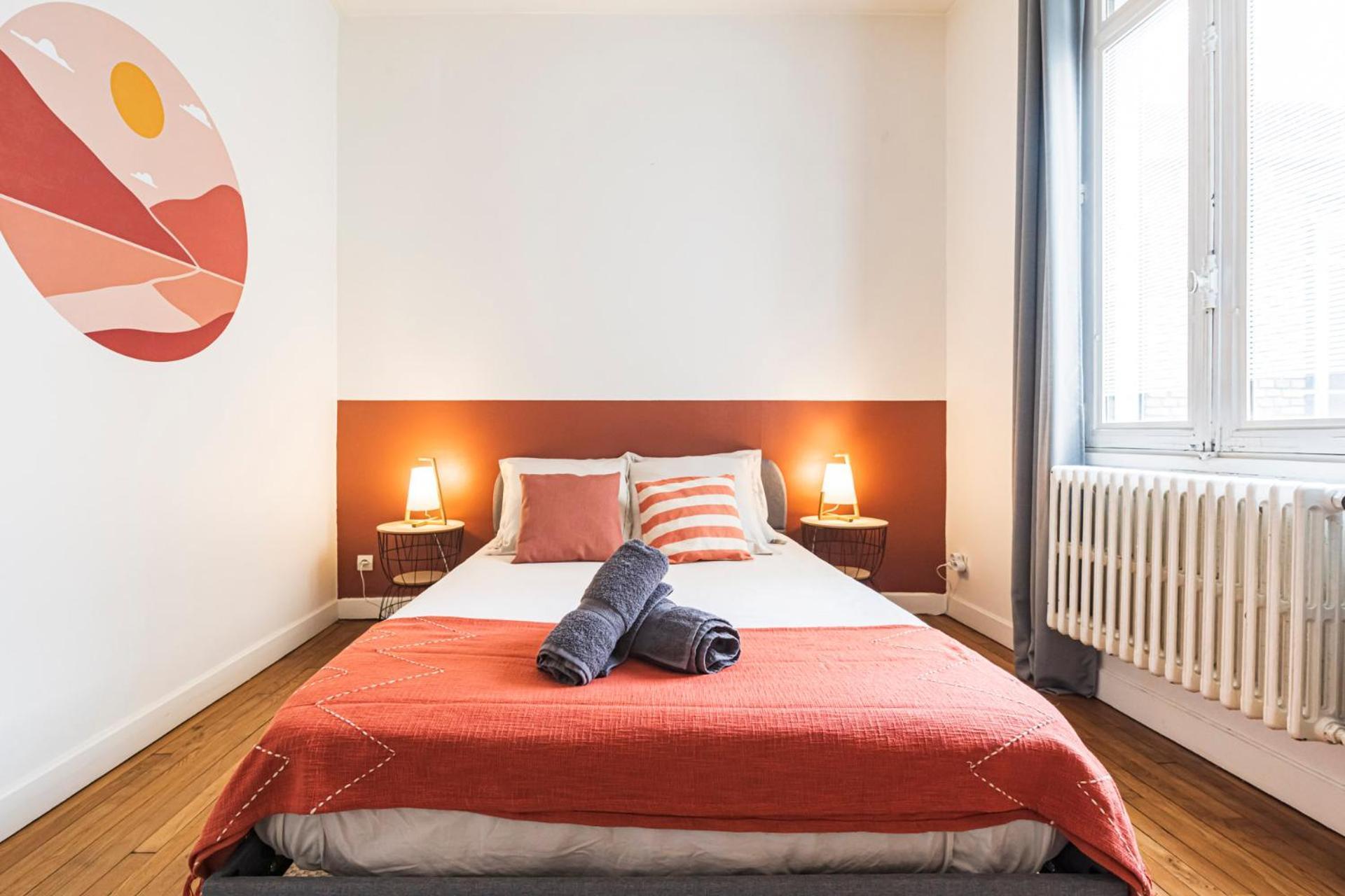 L'Haussmannien - Spacieux 4 Chambres - Centre - Gare Реймс Екстериор снимка