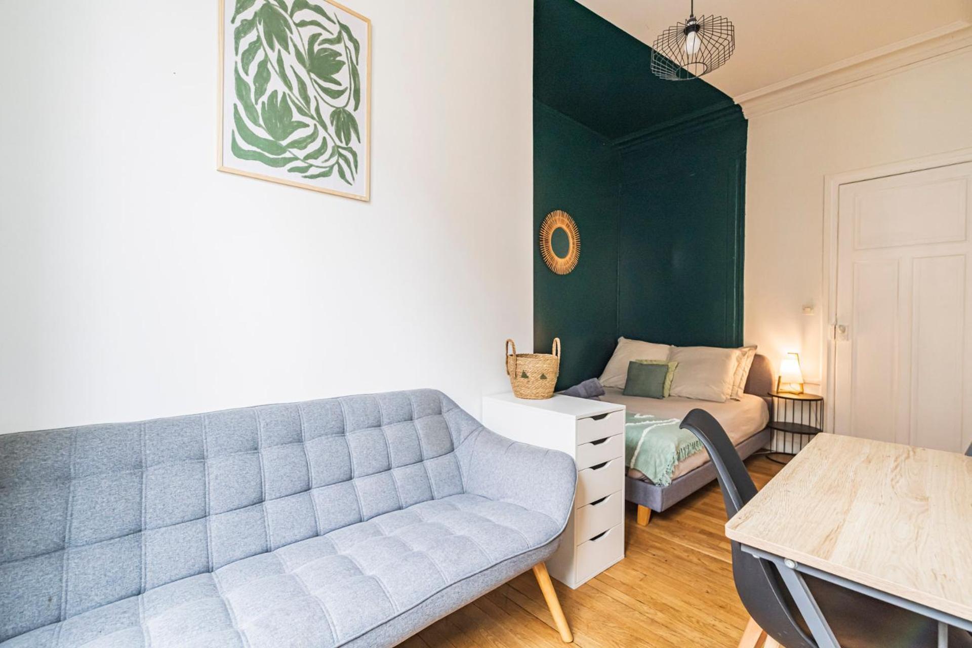 L'Haussmannien - Spacieux 4 Chambres - Centre - Gare Реймс Екстериор снимка